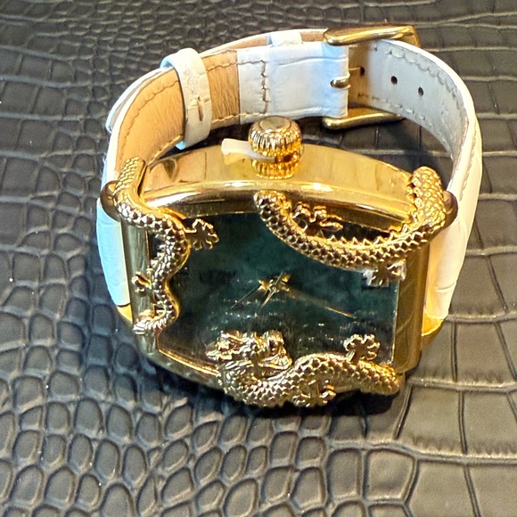 Jade white leather watch main image 9